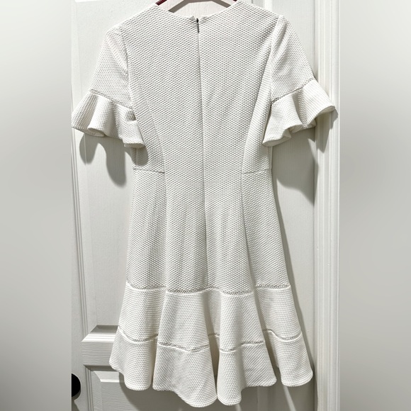 Rebecca Taylor Flirty White V-Neck Diamond Texture Flounced A-line Dress - Picture 7 of 10